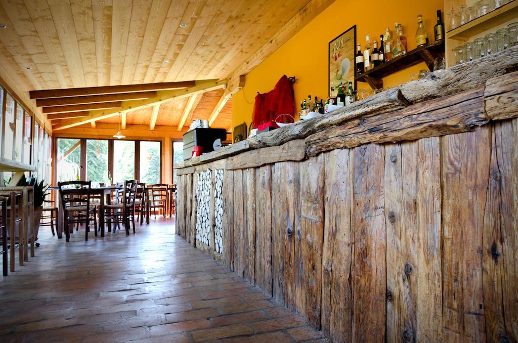 Osteria E Locanda Del Viaggiatore Russi Exterior photo